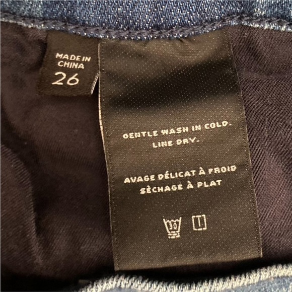 J Brand Tate Boy Fit Relaxed Jeans in Sorority Raze 26 - Picture 11 of 11